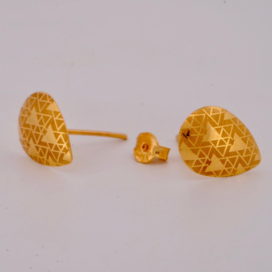 The Geo Drop Studs