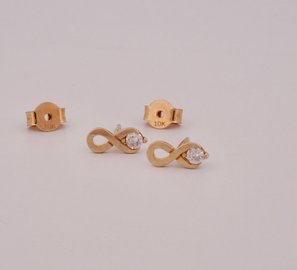 The Infinity Trace Studs