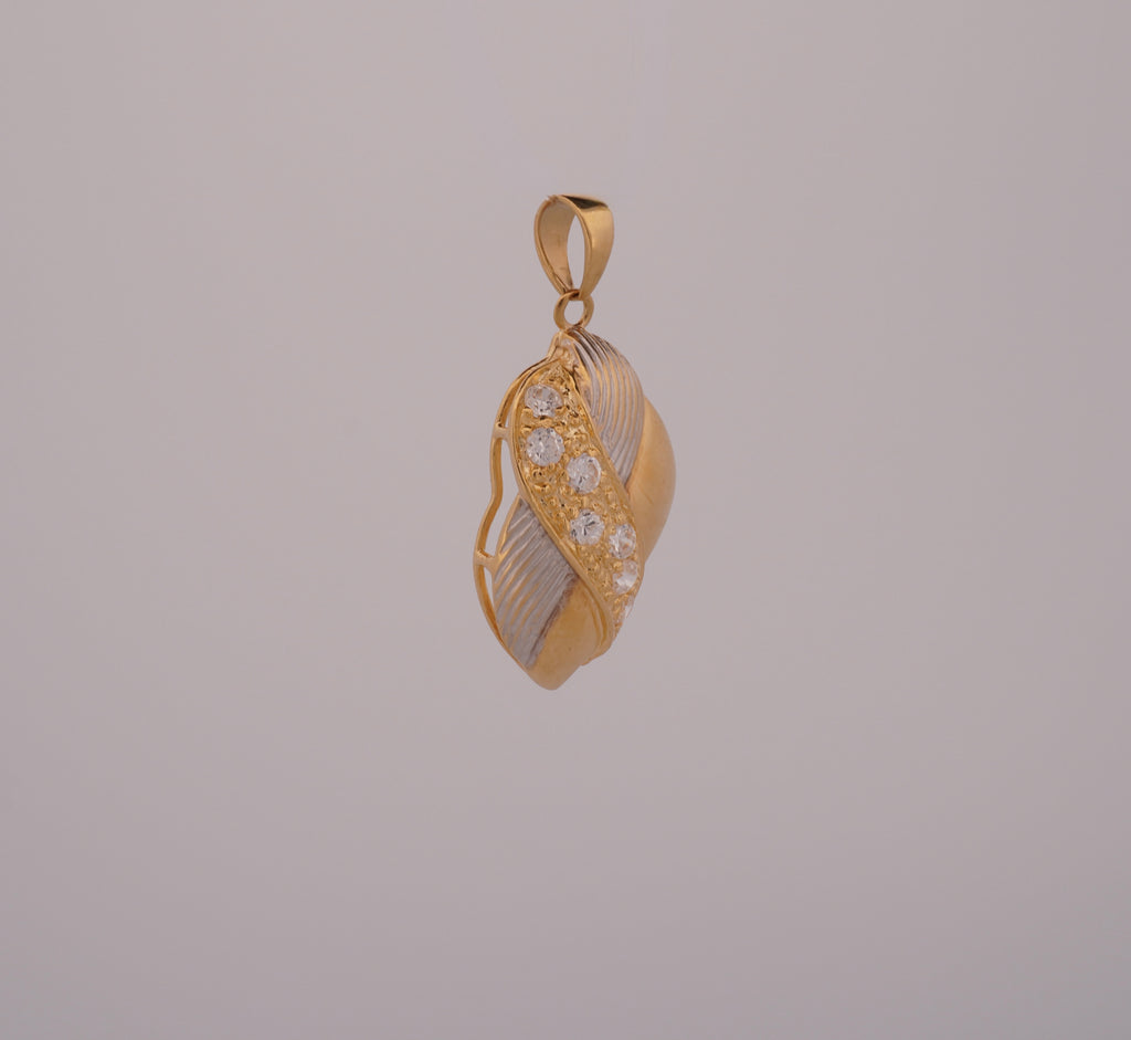 The Aureline Shell Pendant
