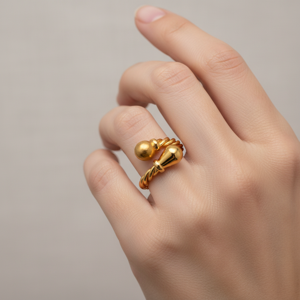 The Capri Twist Ring