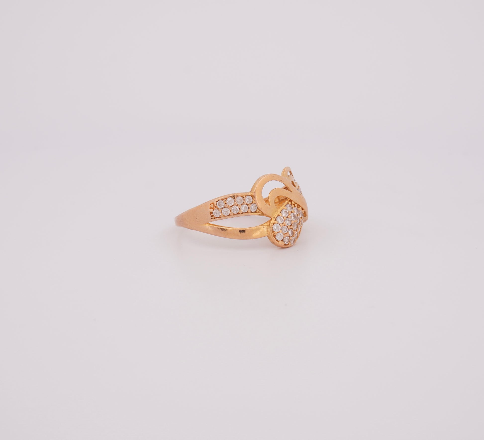 The Aurelia Intertwine Ring