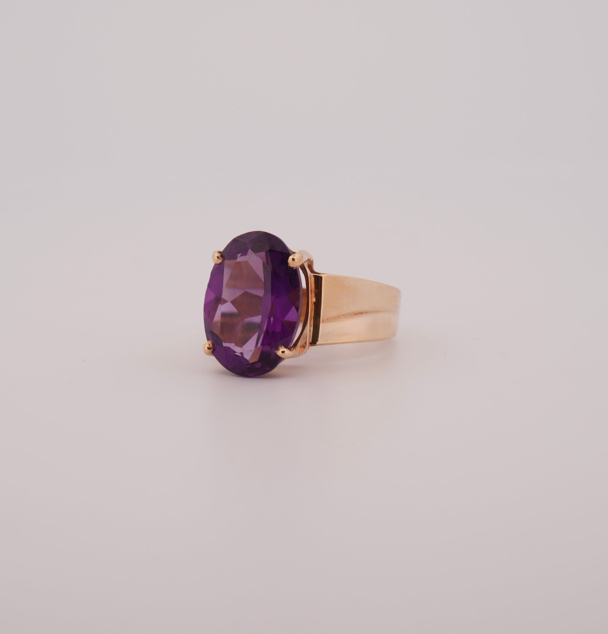 The Solenne Amethyst Ring
