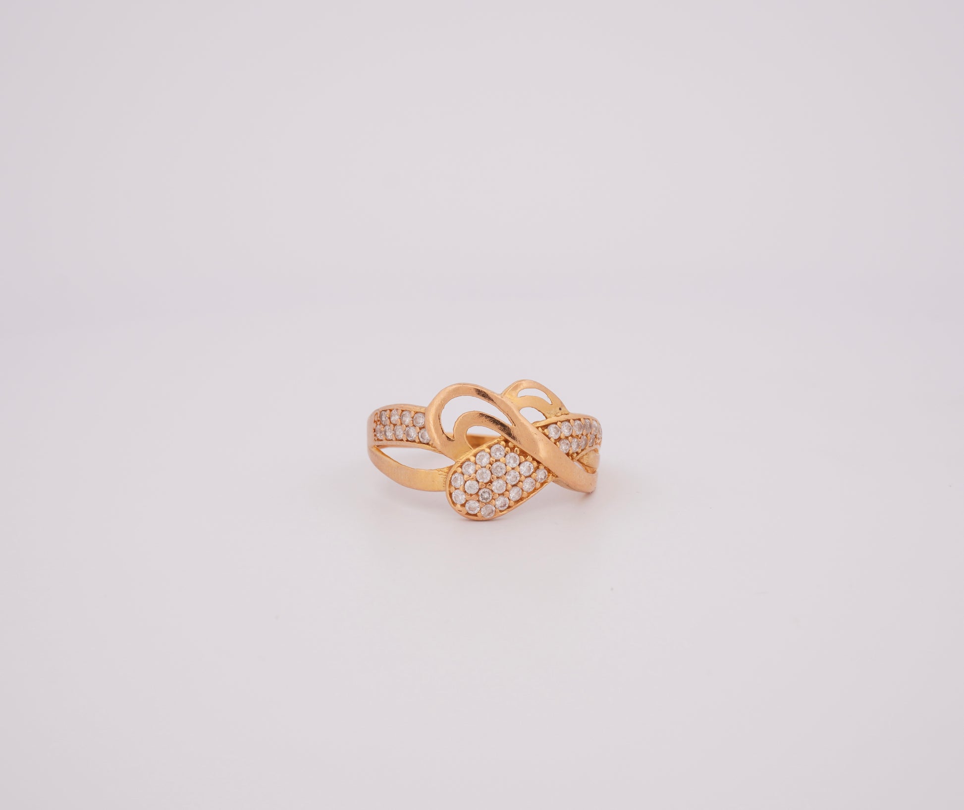 The Aurelia Intertwine Ring