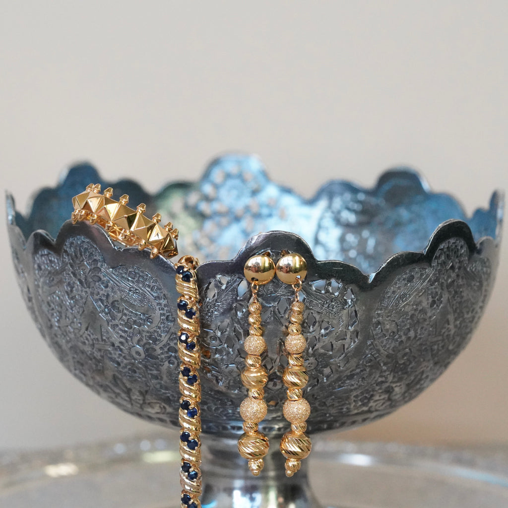 The Vanta Crown Ring