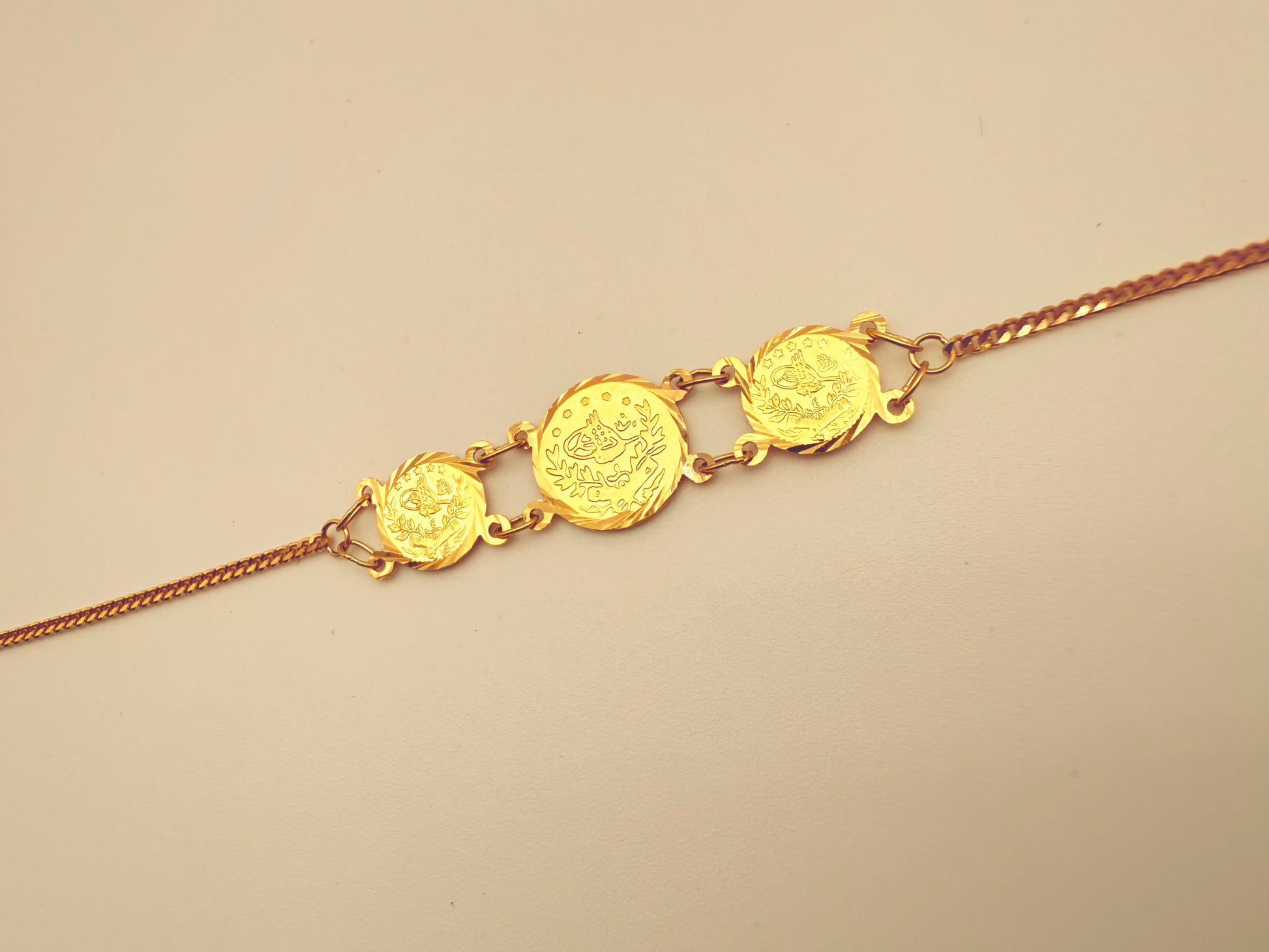 The Imperia Chain Bracelet