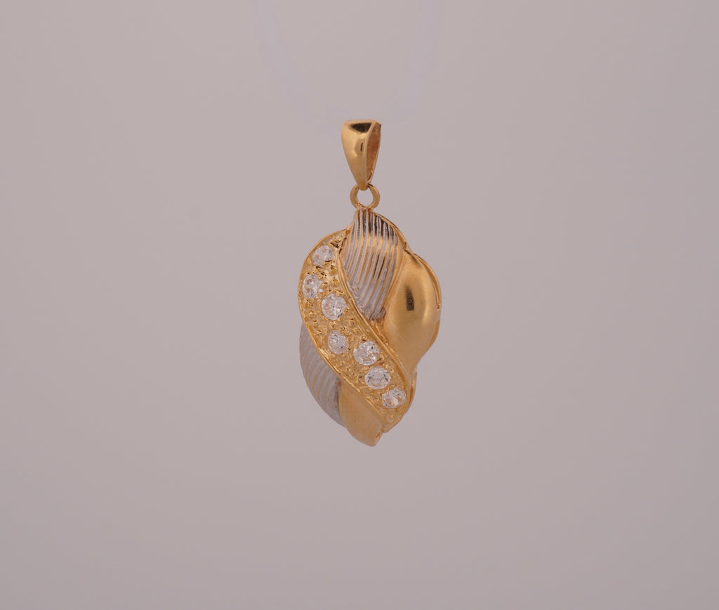The Aureline Shell Pendant