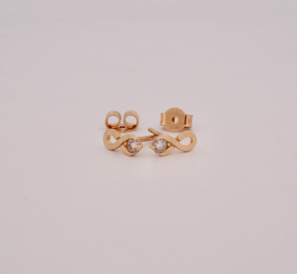 The Infinity Trace Studs