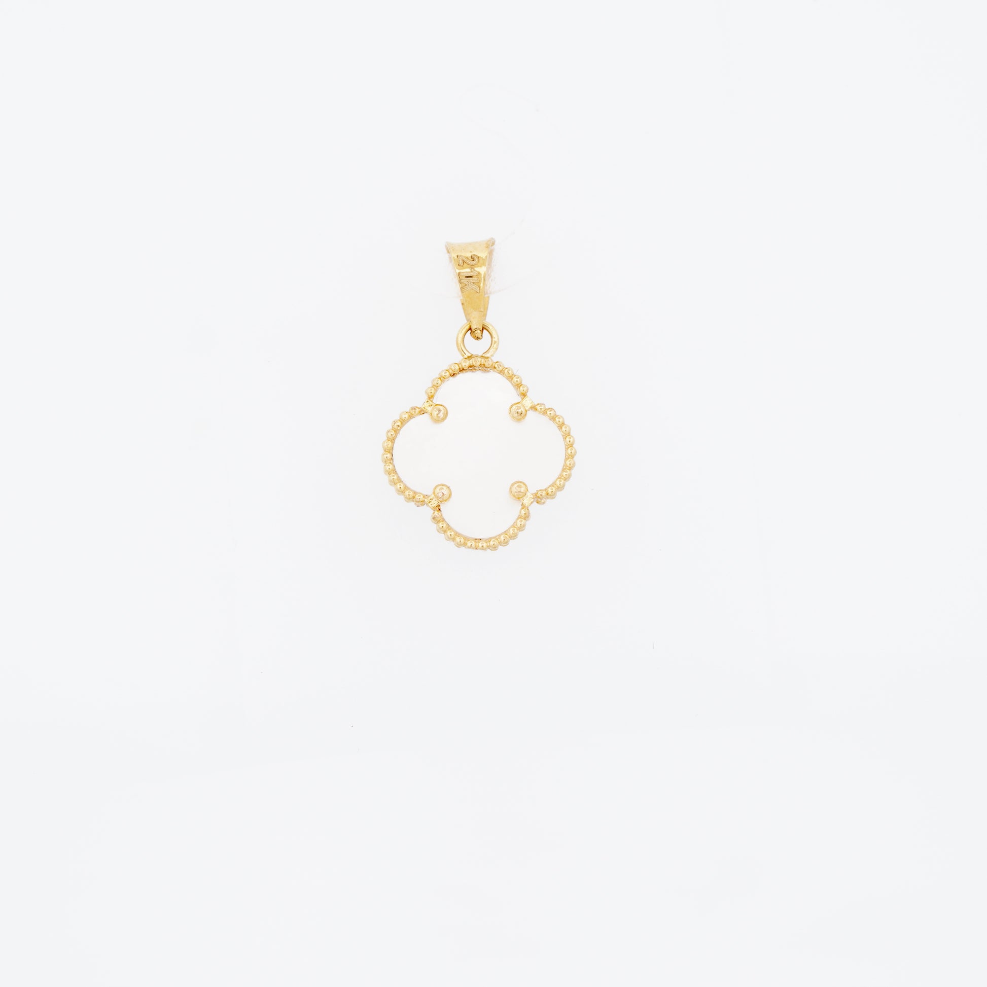 The Clover Pendant