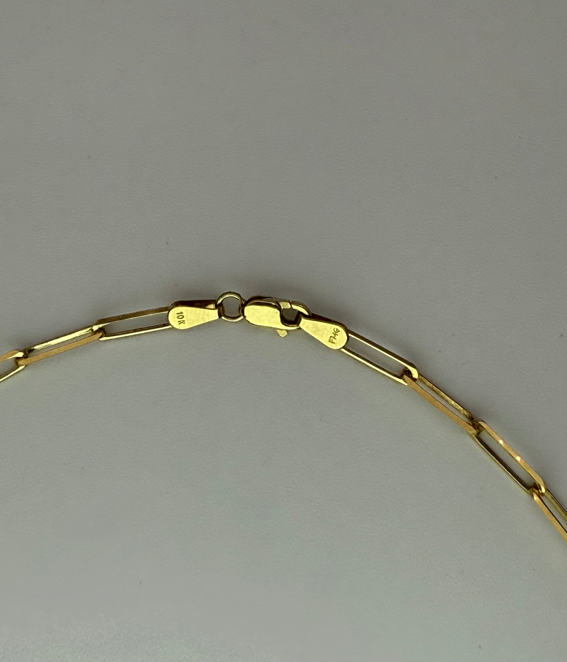 The Aurea Chain