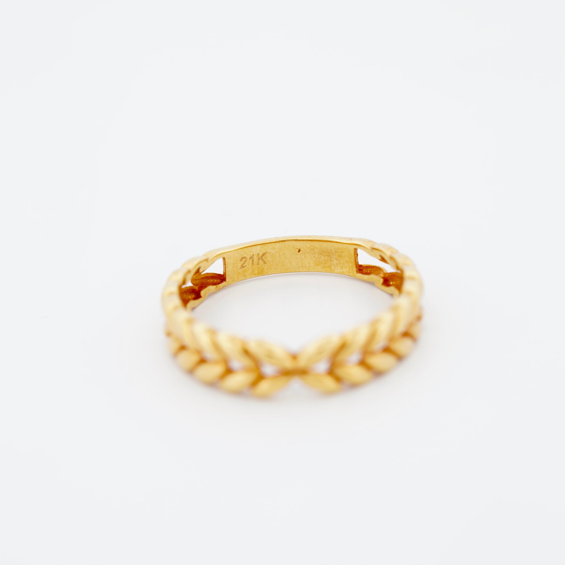 The Laurel Ring