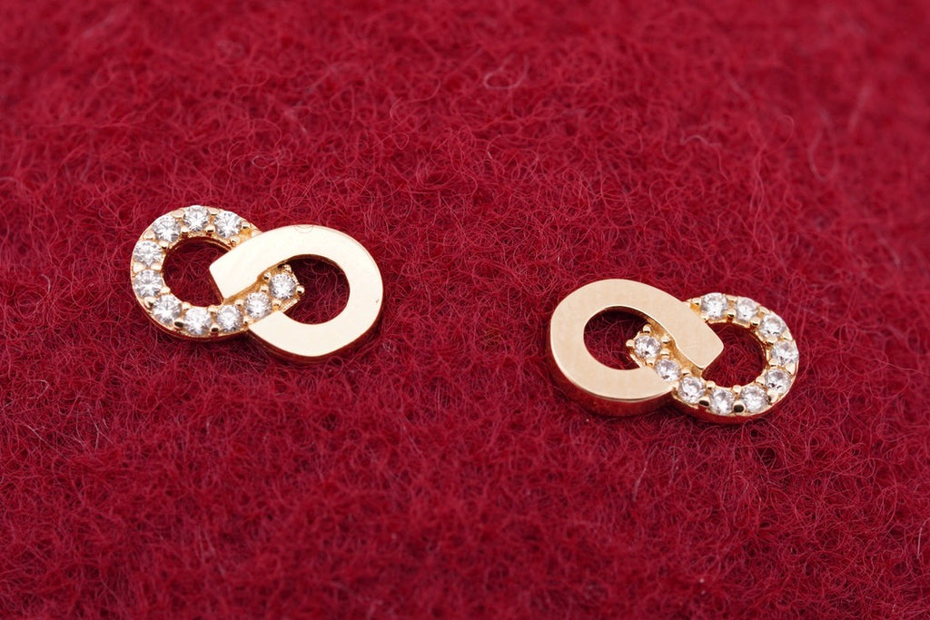 The Halo Link Studs