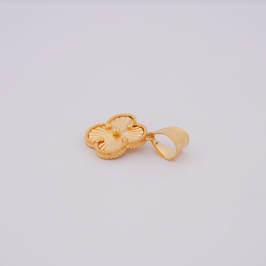 The Aurelle Pendant