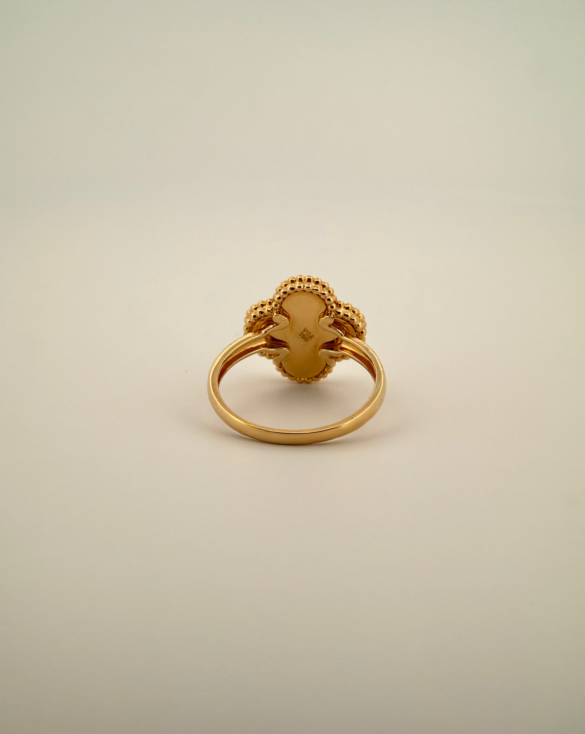 The Amélie Clover Ring
