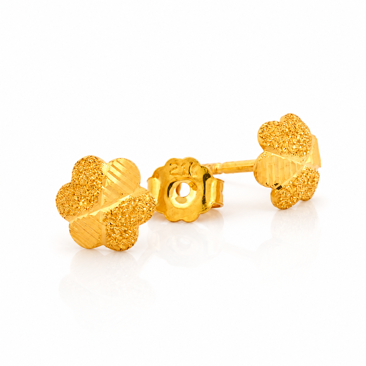 The Solenne Studs