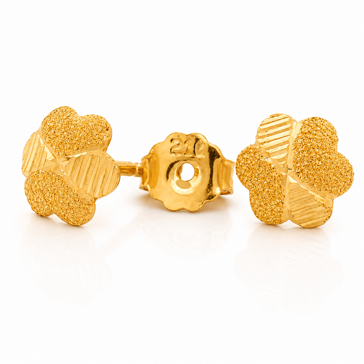 The Solenne Studs