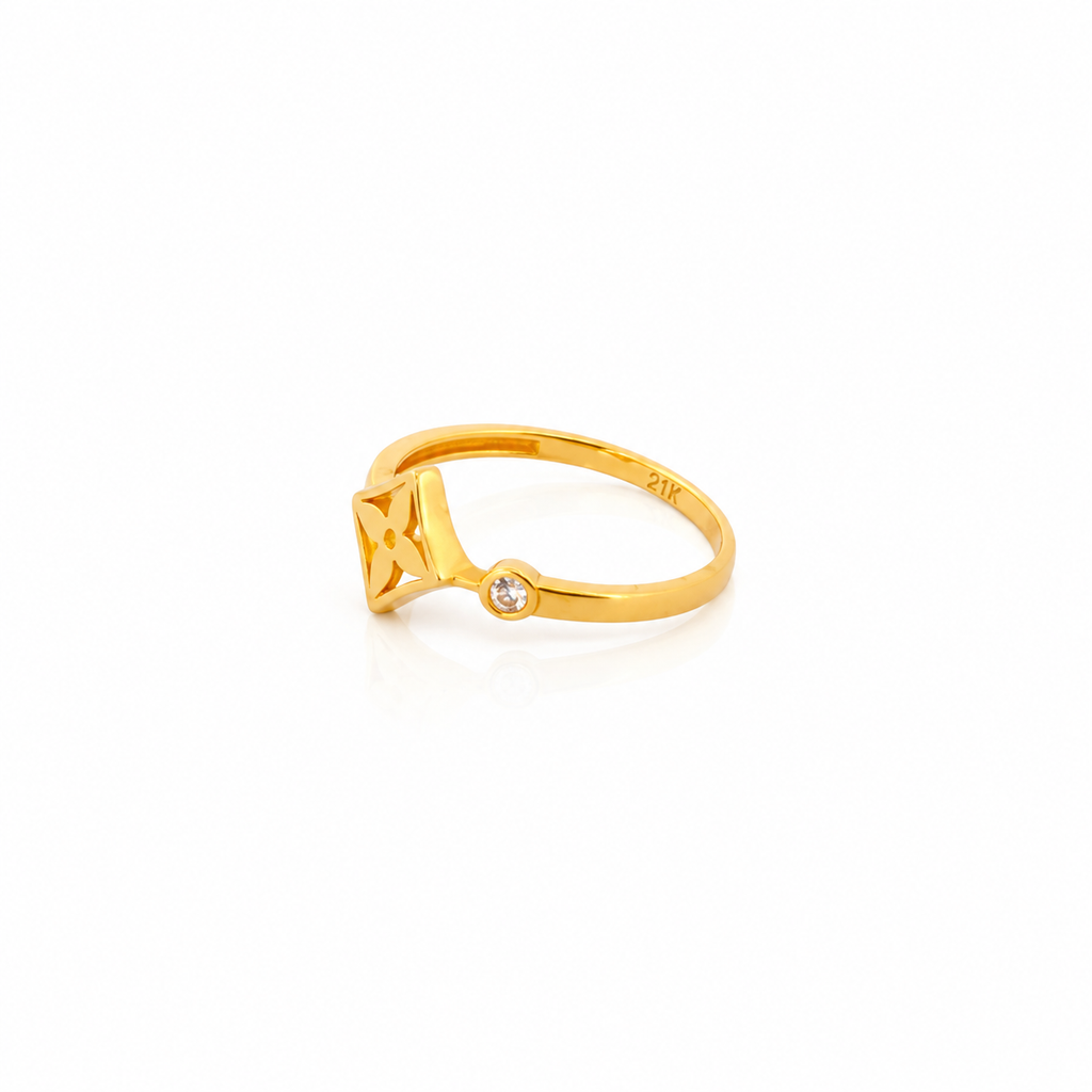 The Liora Ring