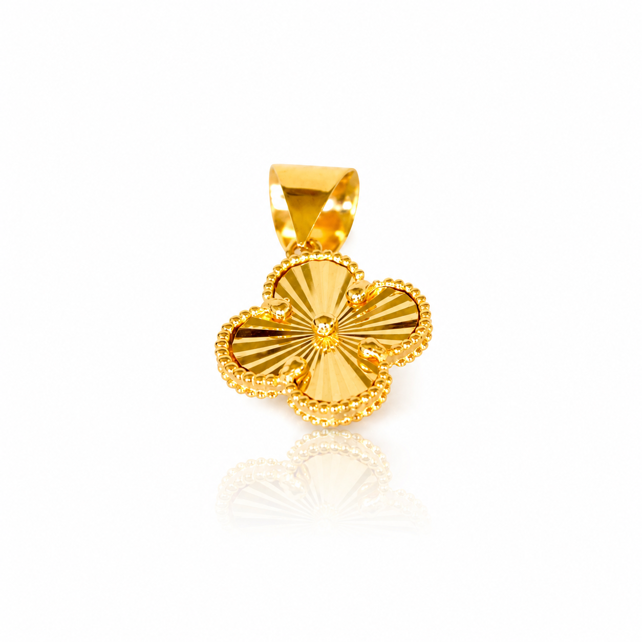 The Aurelle Pendant