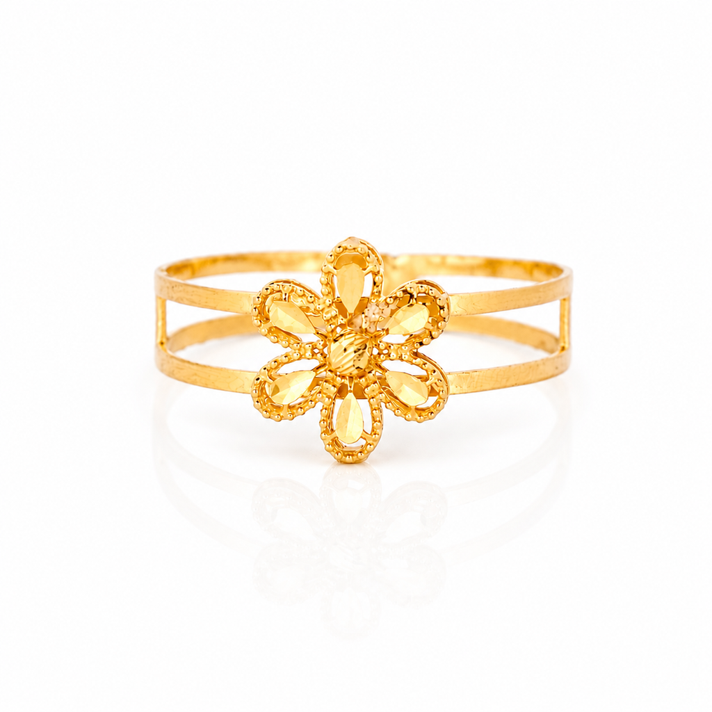 The Fleur Clover Ring