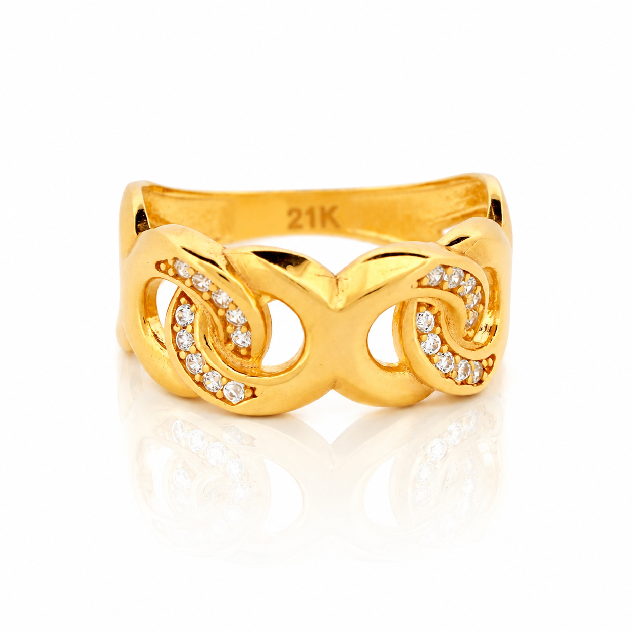 The Aurelia Loop Ring