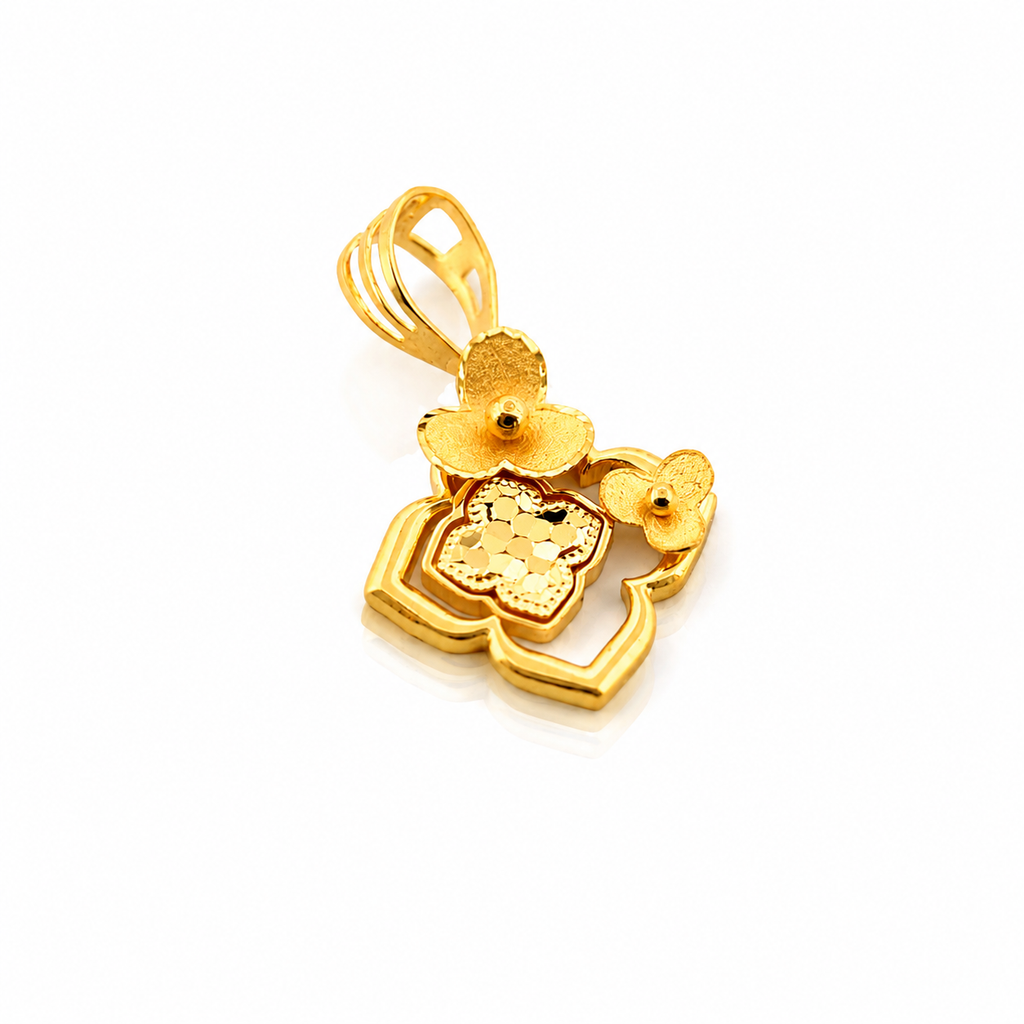 The Amara Bloom Pendant