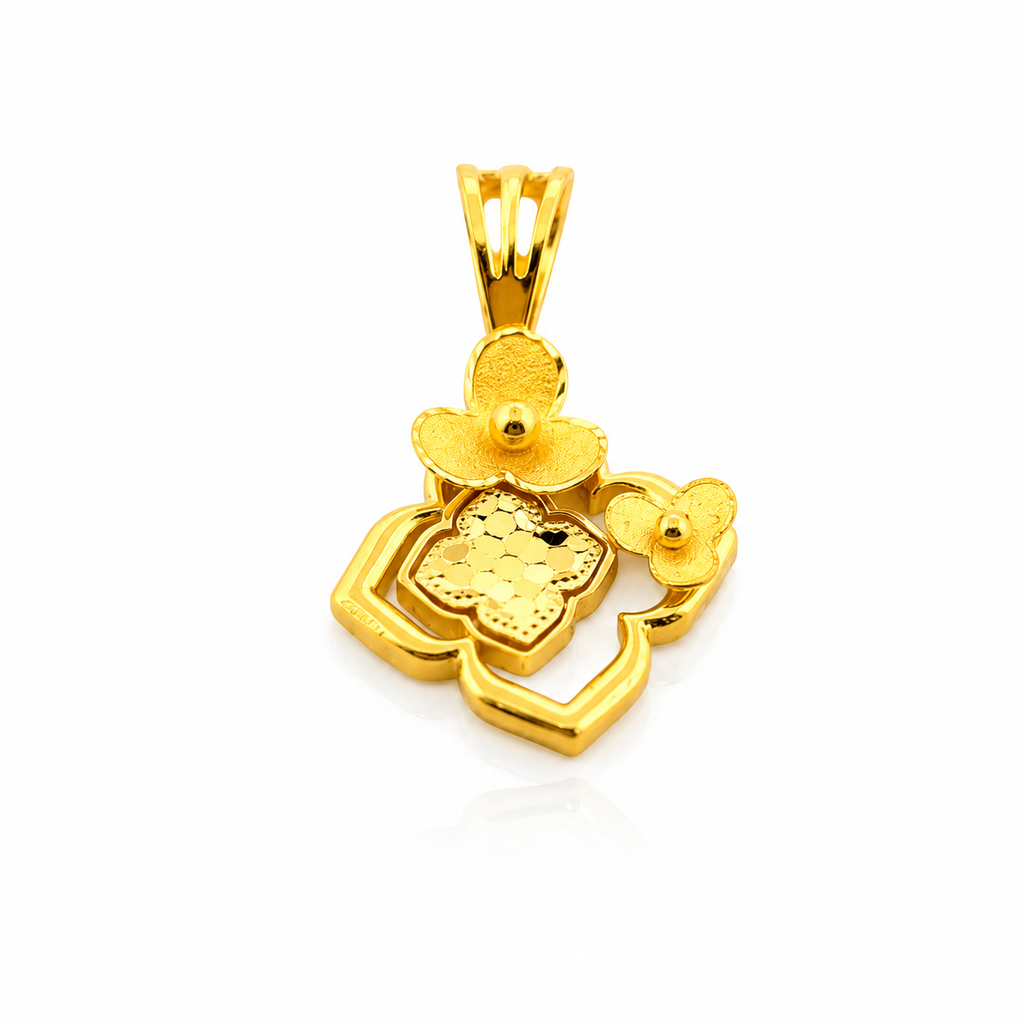 The Amara Bloom Pendant