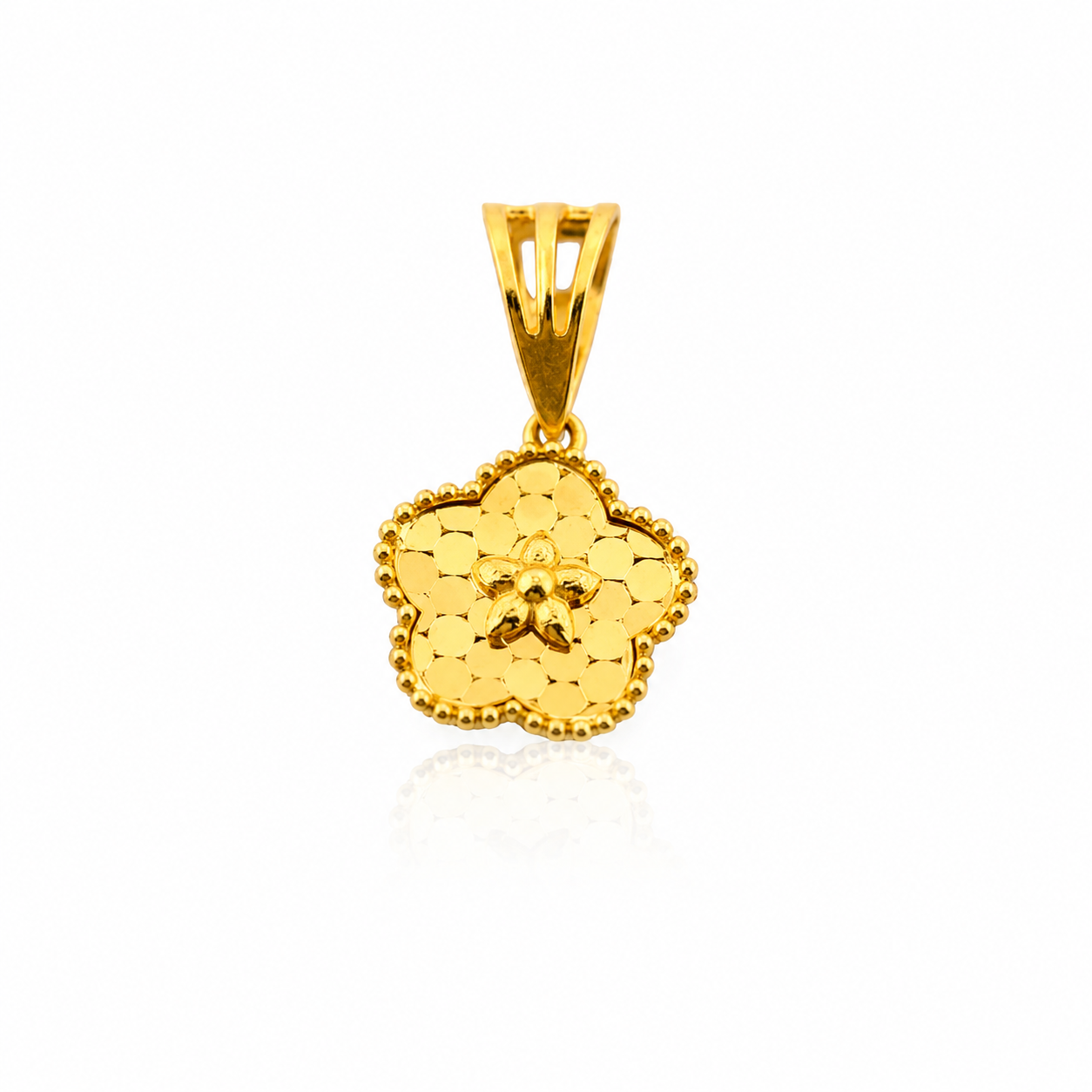 The Fiora Pendant