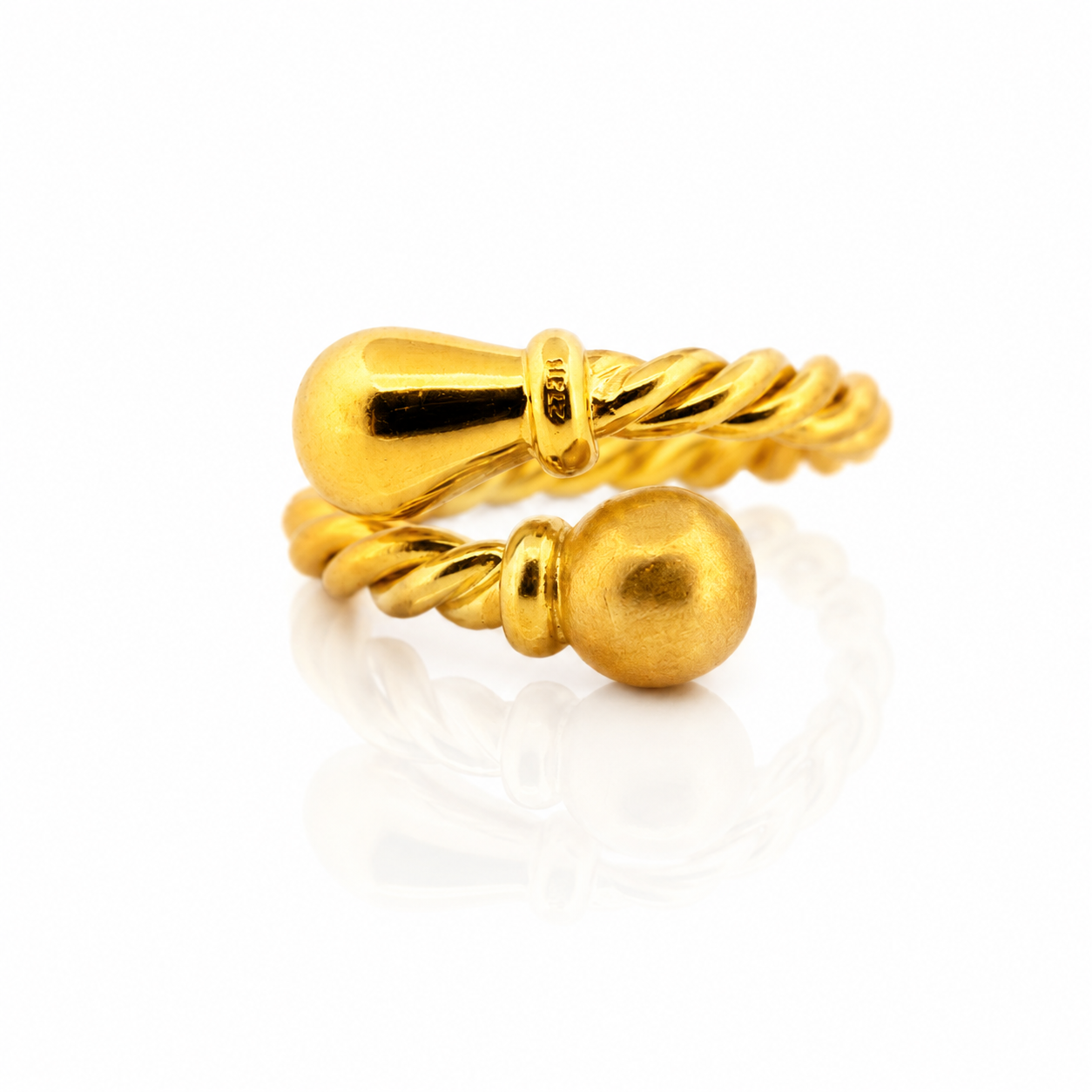 The Capri Twist Ring
