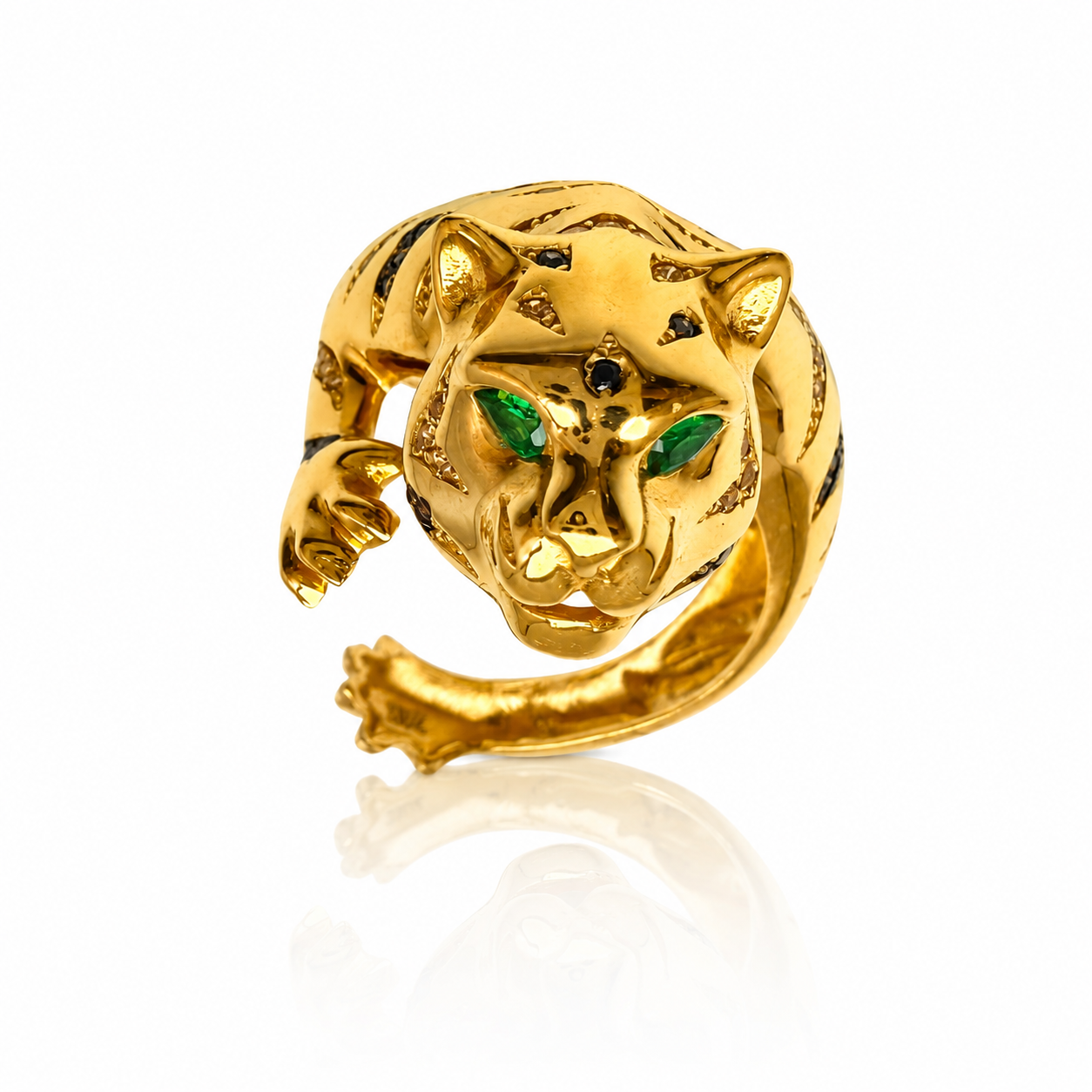 The Émeraude Panther Ring