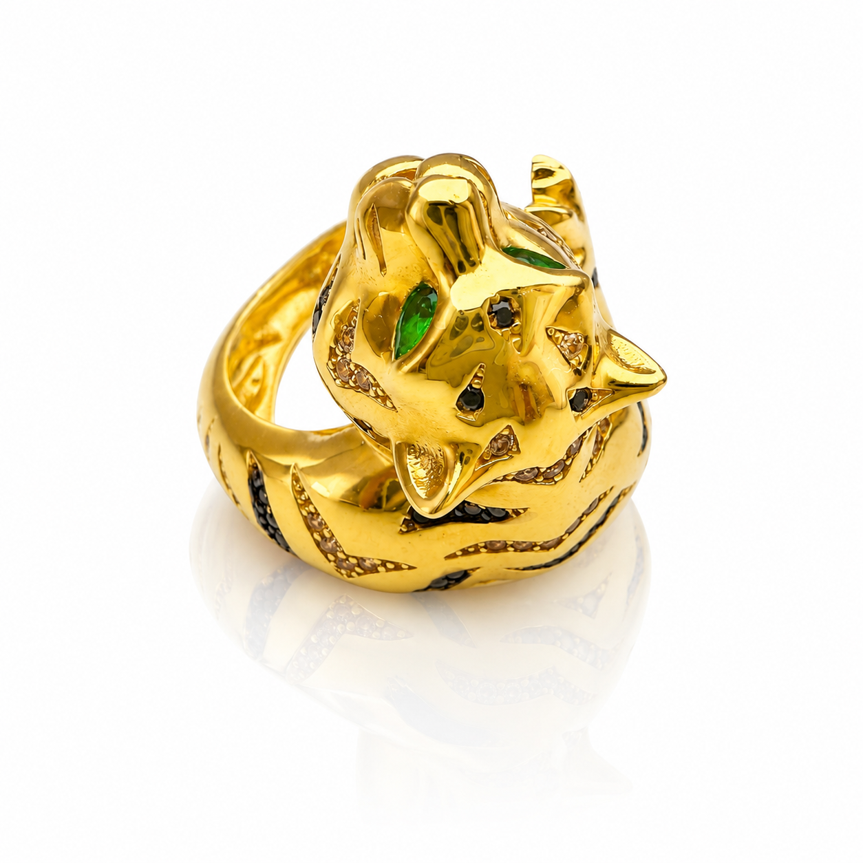 The Émeraude Panther Ring