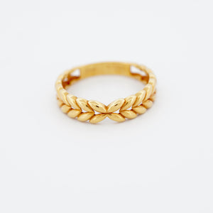 The Laurel Ring