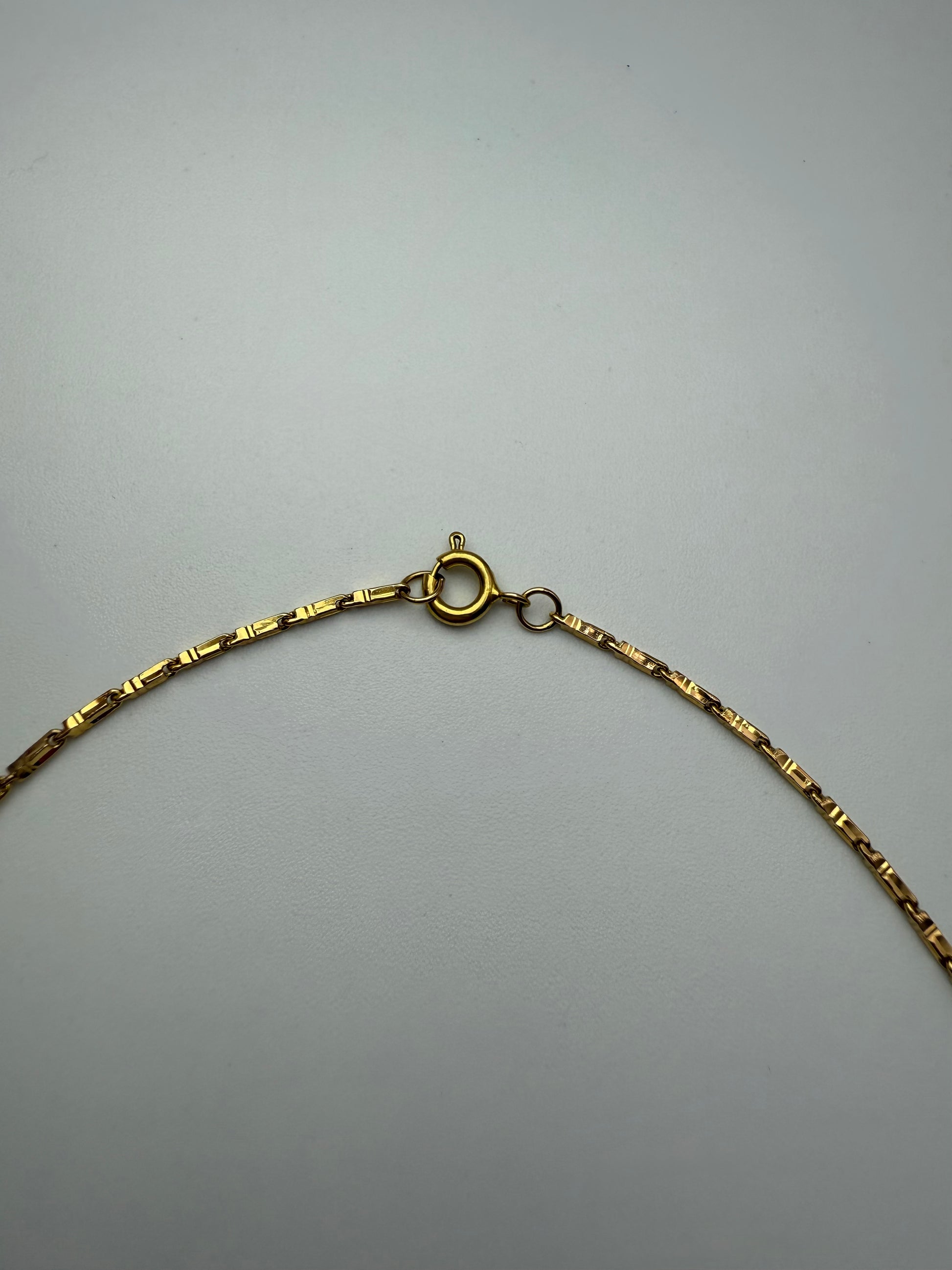 The Verona Chain