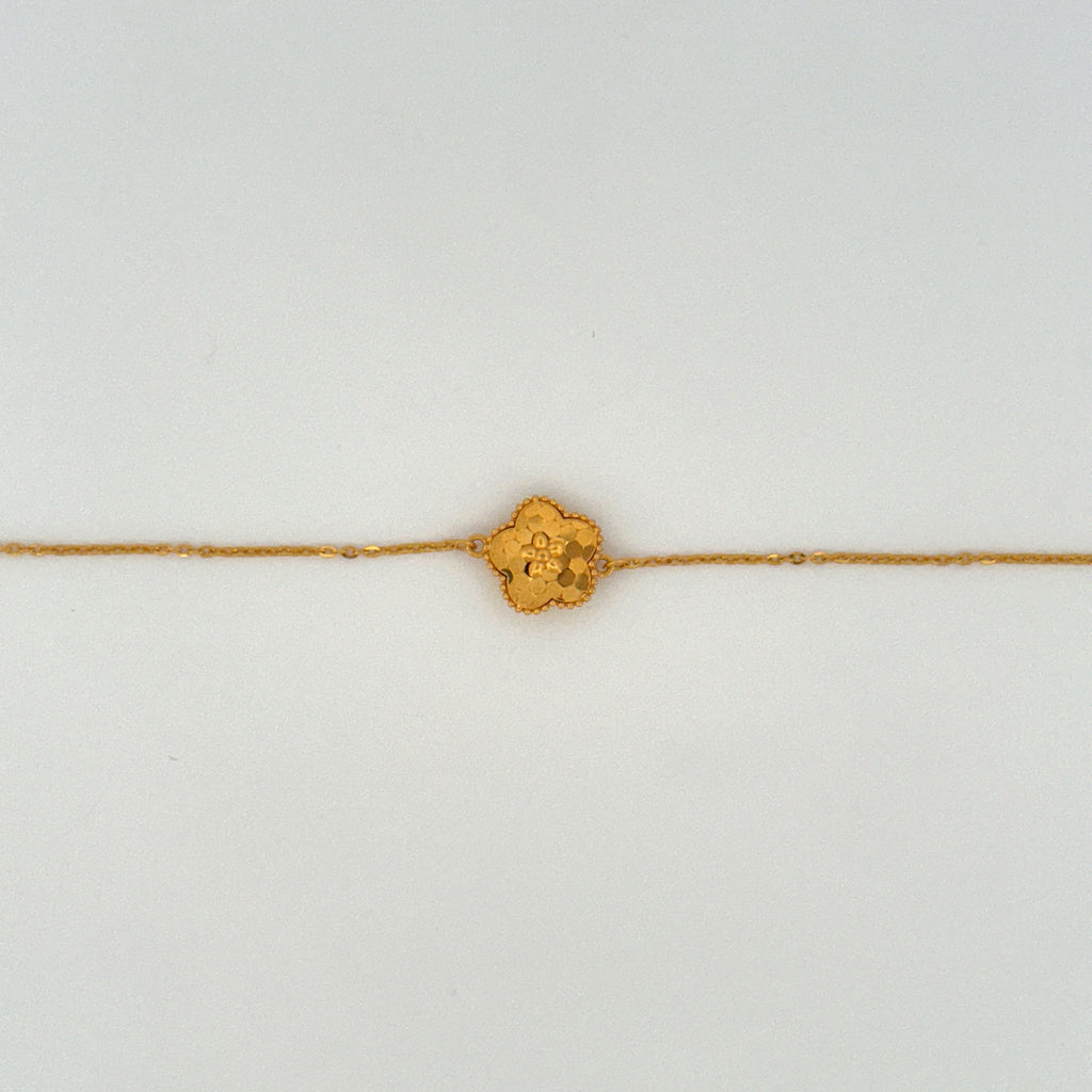 The Petite Clover Line Bracelet