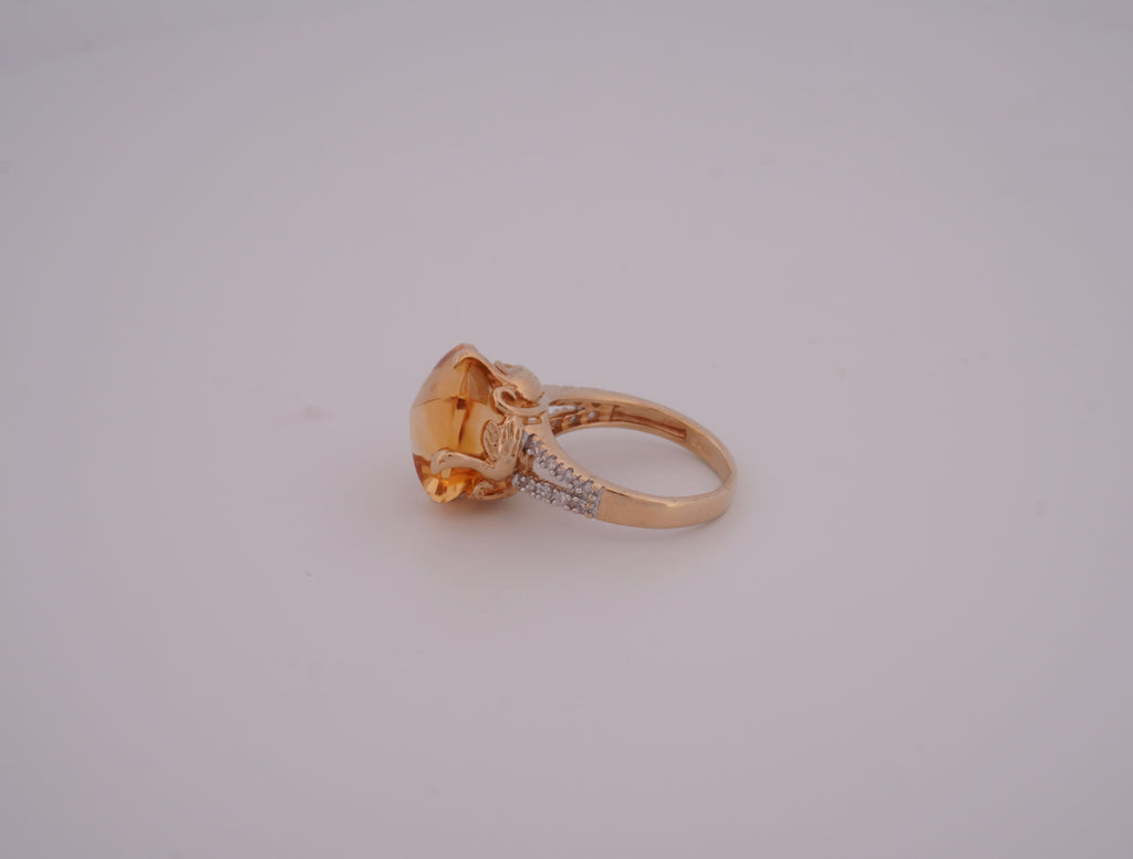 The Solara Amber Ring