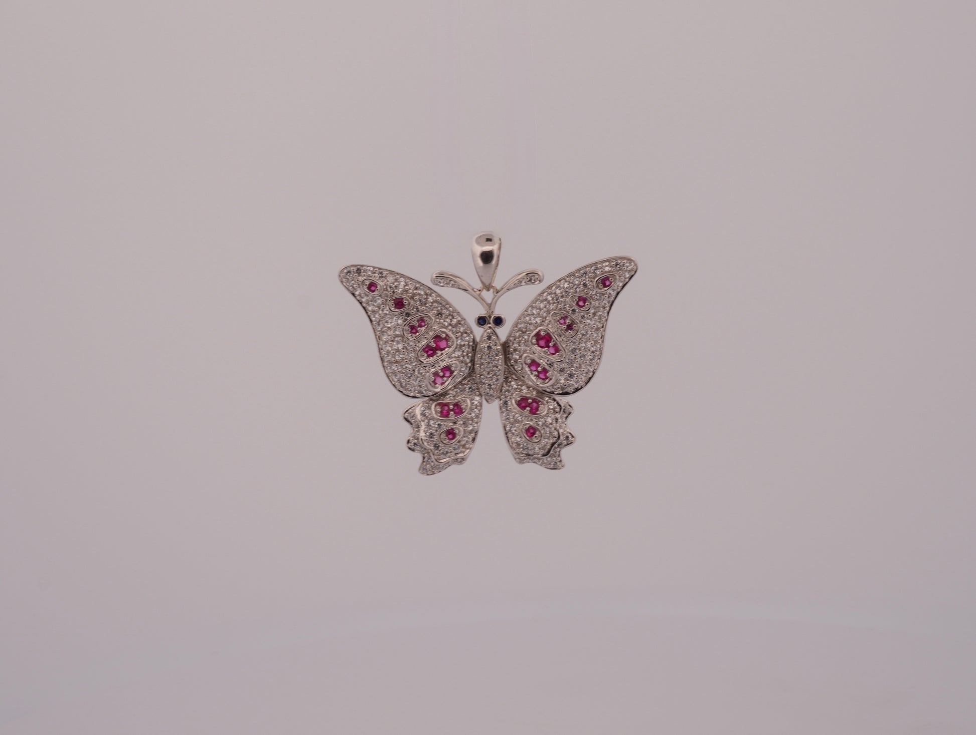 The Mariposa Celeste Pendant