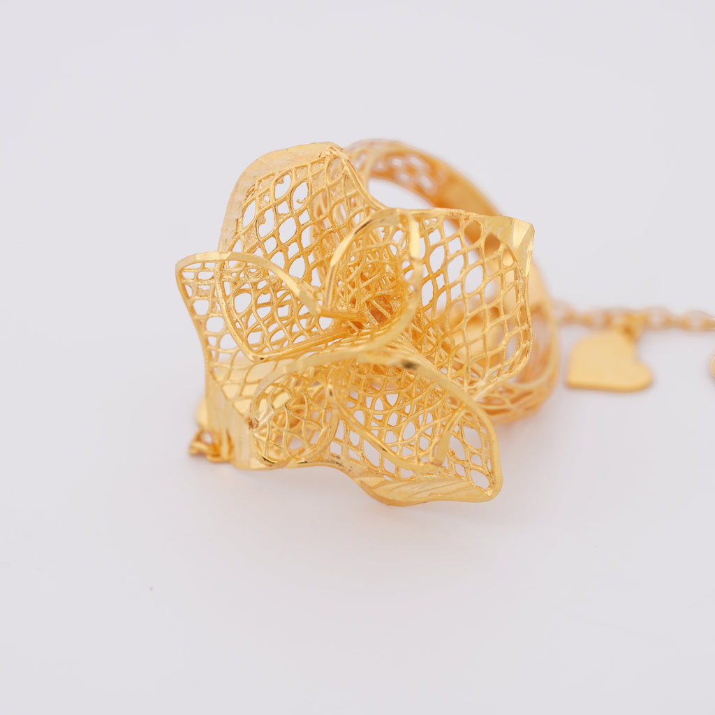 The Hand Chain Ring
