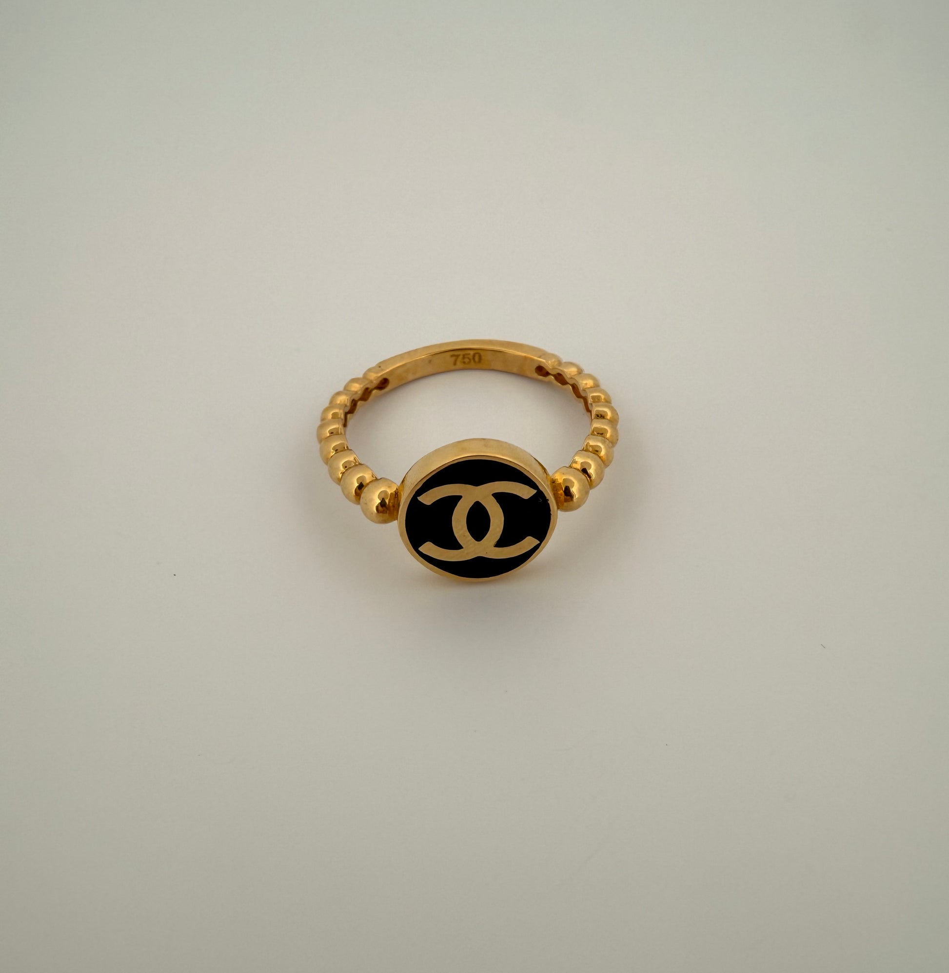 The Céleste Link Ring