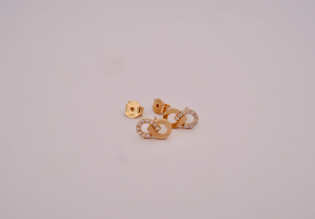The Halo Link Studs