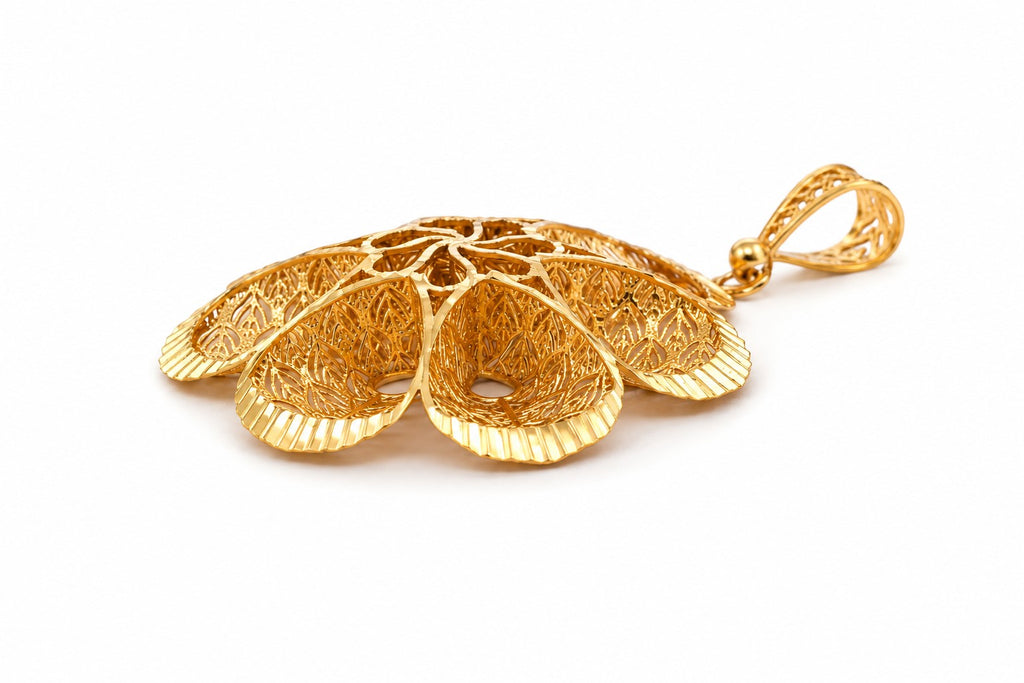 The Floral Pendant