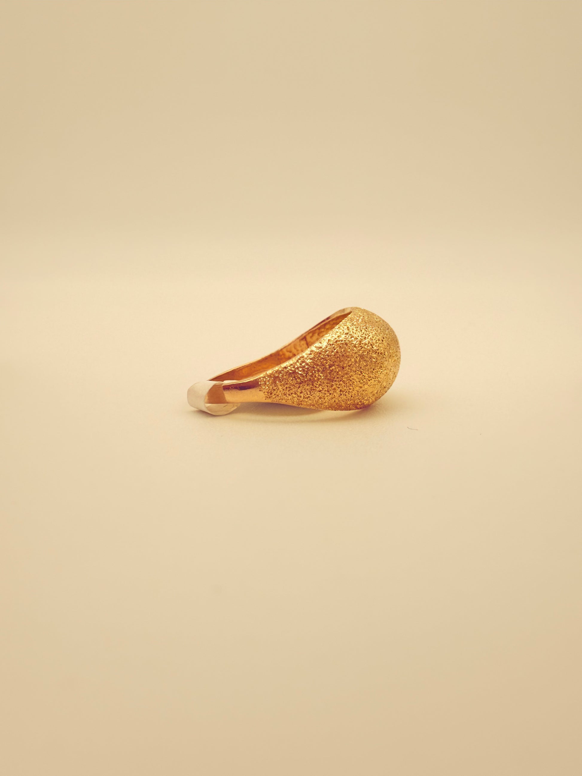 The Lumen Ring