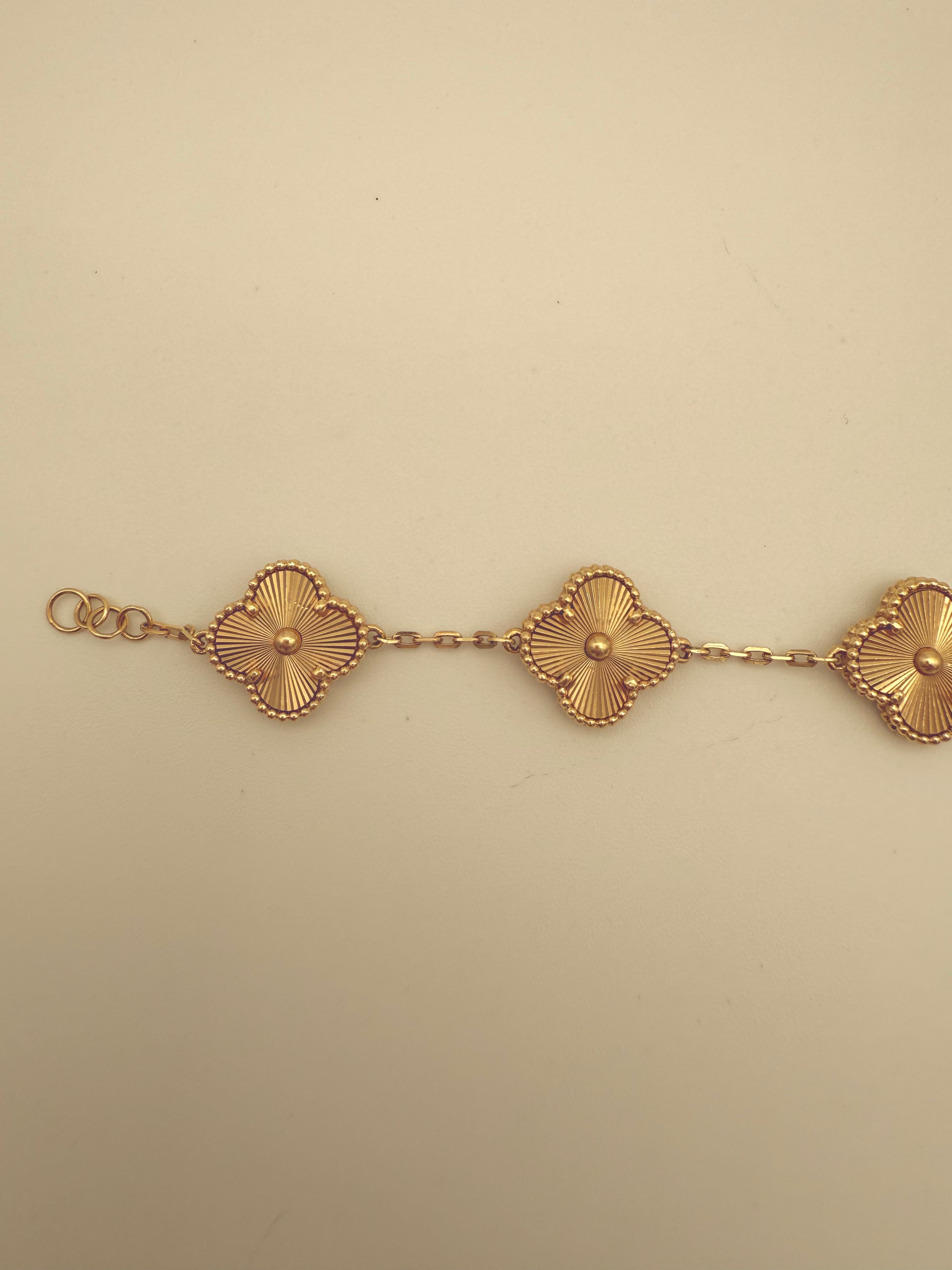 The Valencia Clover