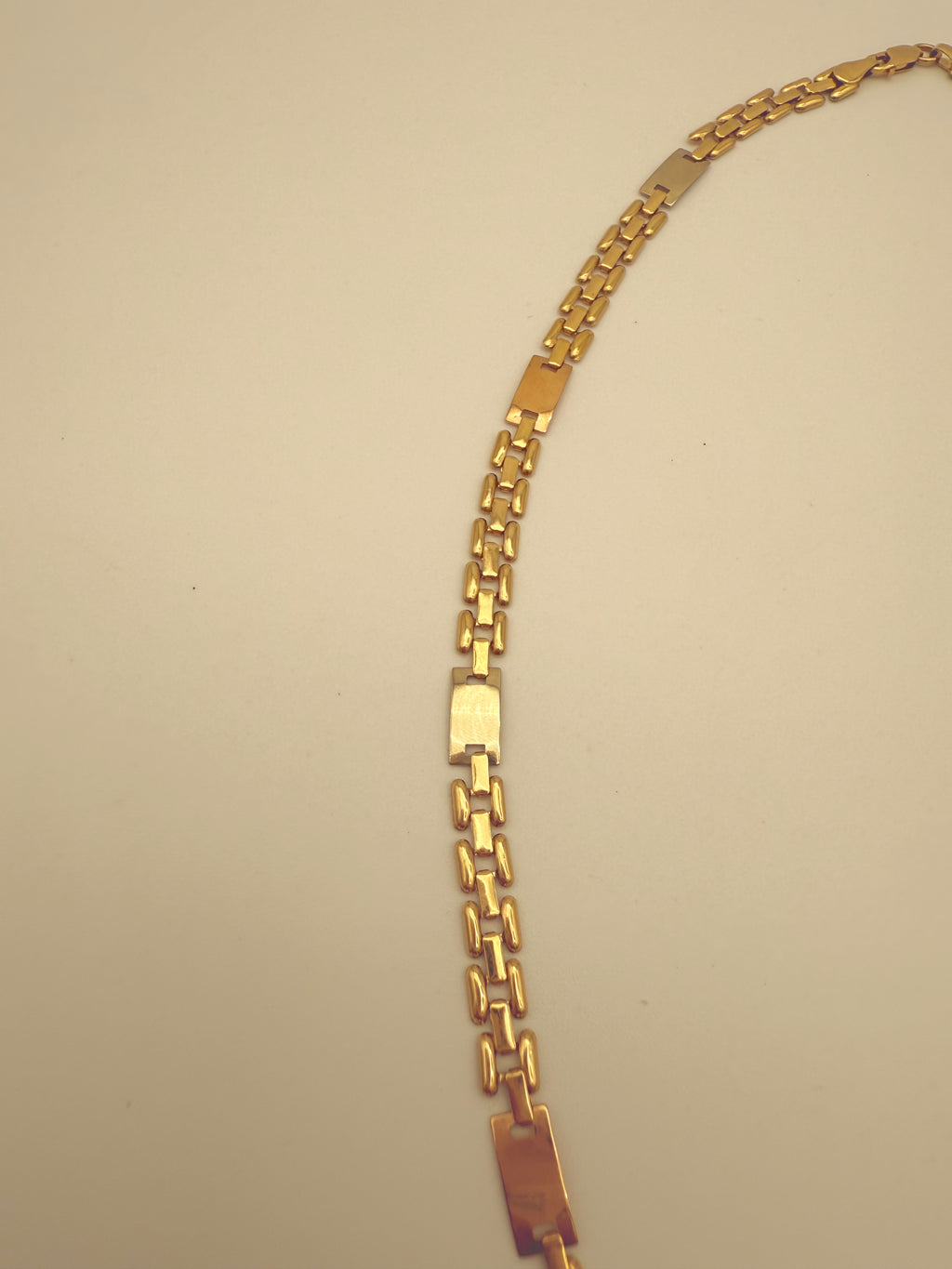 The Bellaria Link