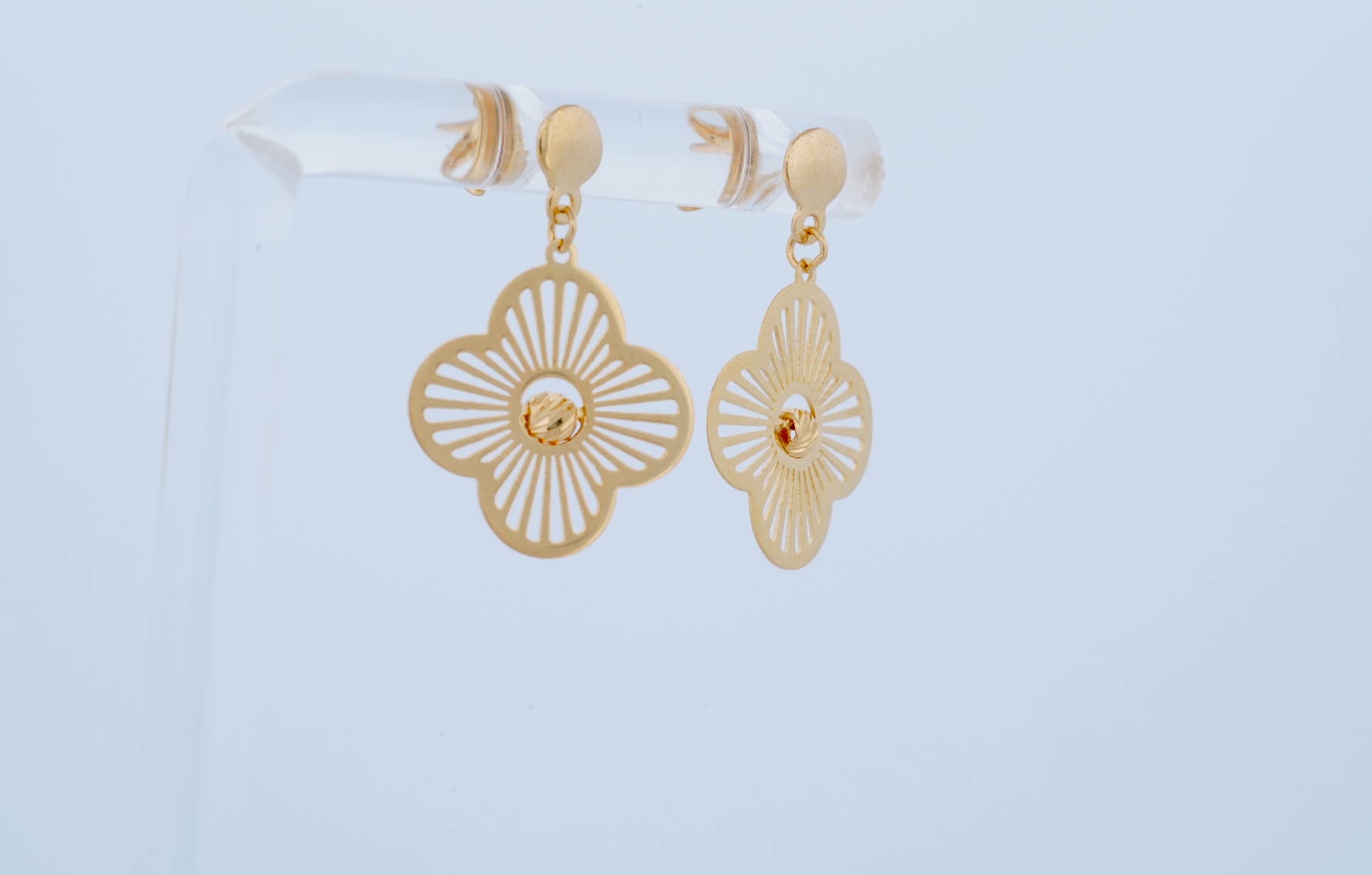 Clover Radiance Drop Earrings