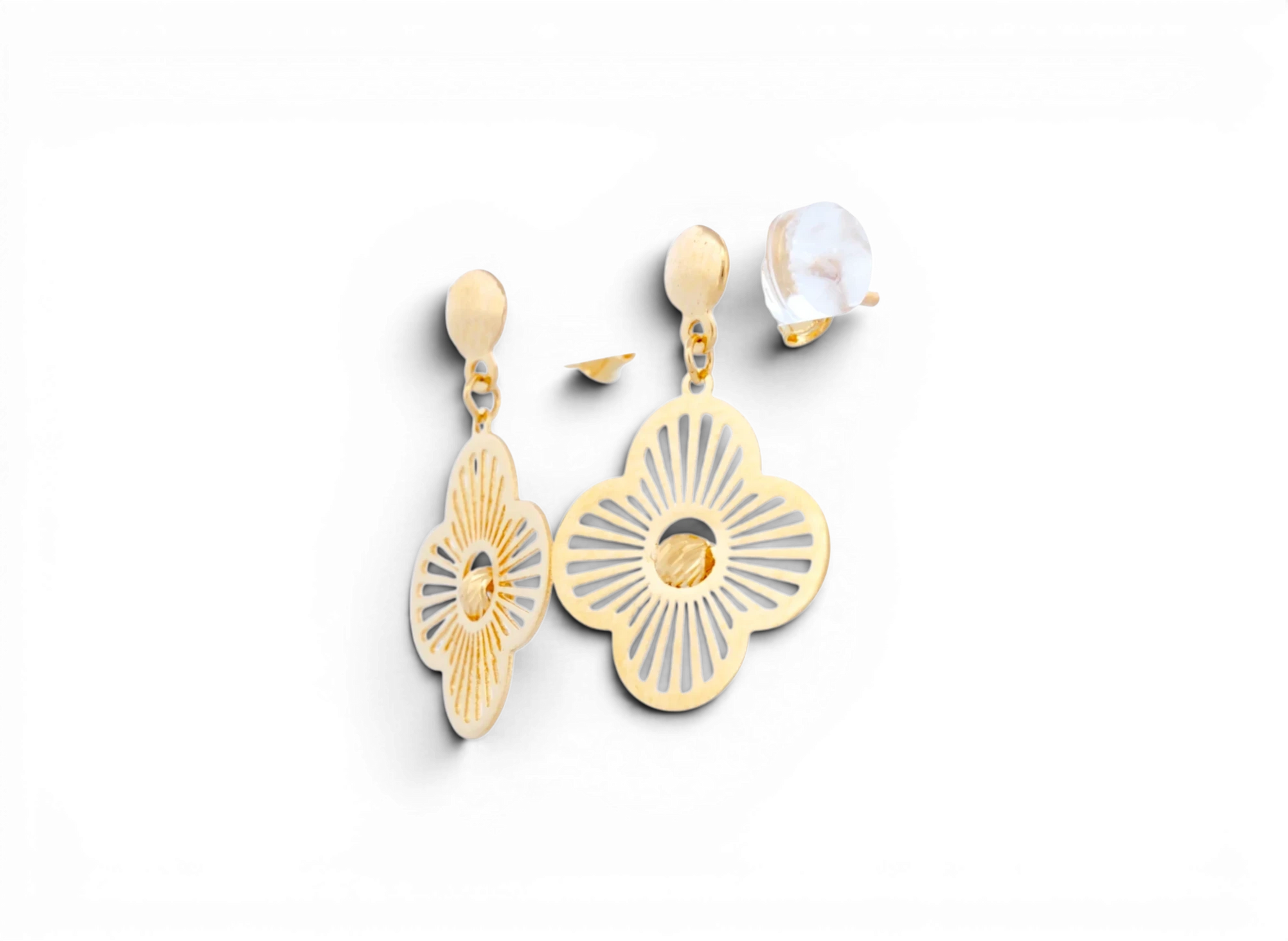 Clover Radiance Drop Earrings