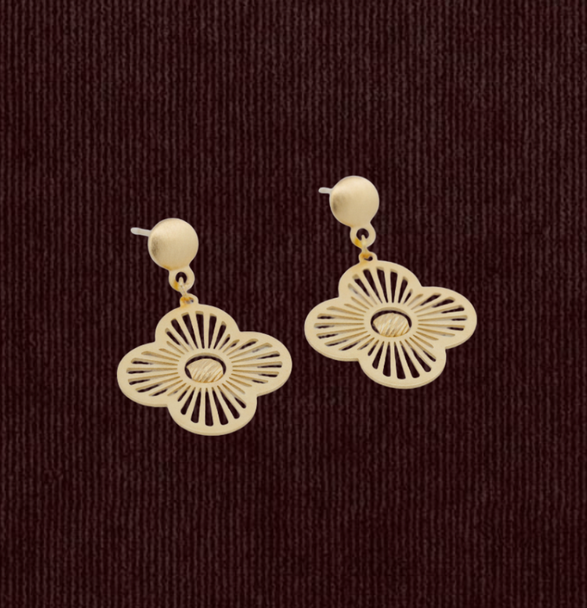Clover Radiance Drop Earrings
