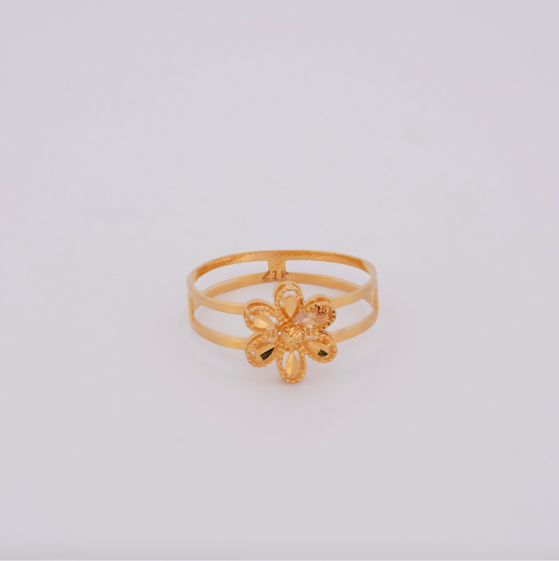 The Fleur Clover Ring