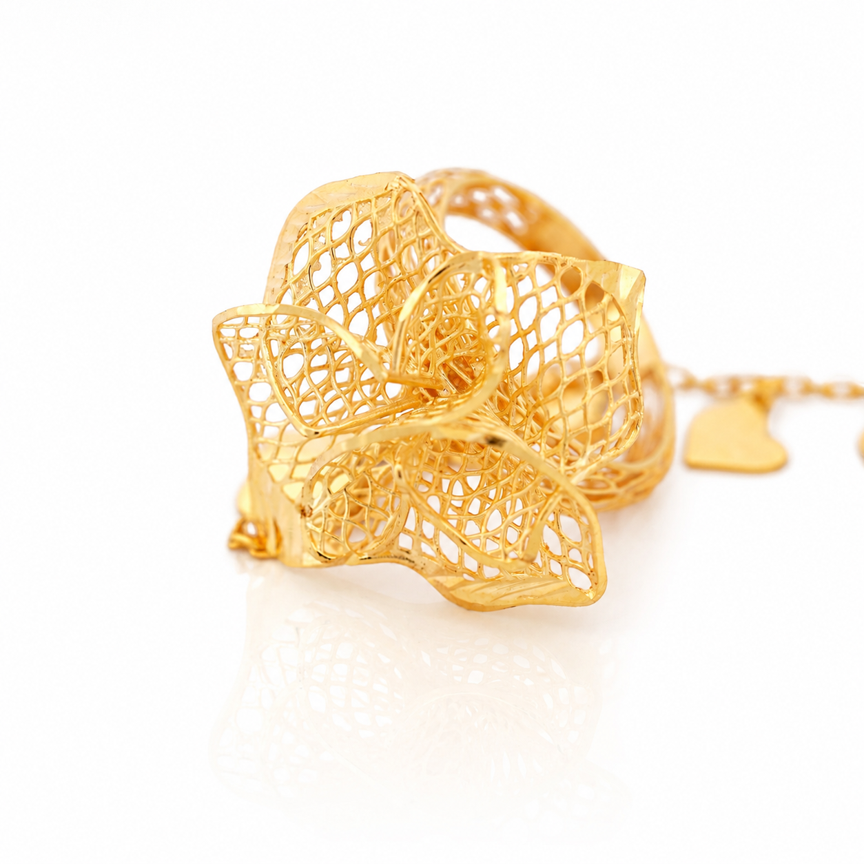 The Hand Chain Ring