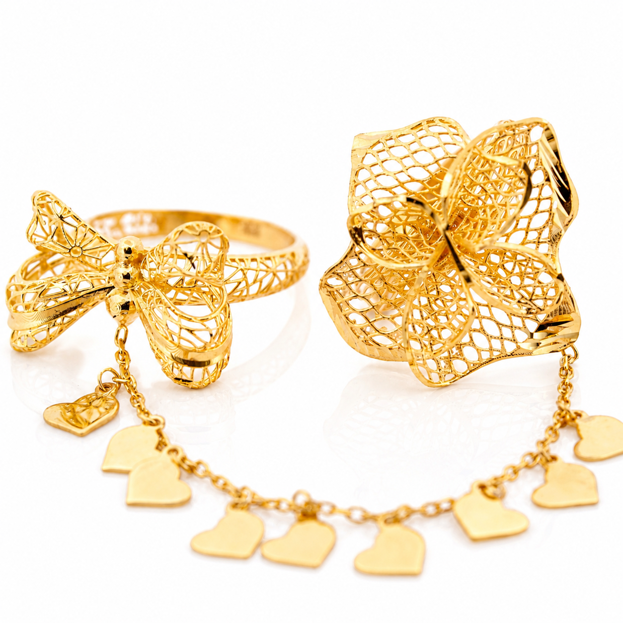 The Hand Chain Ring