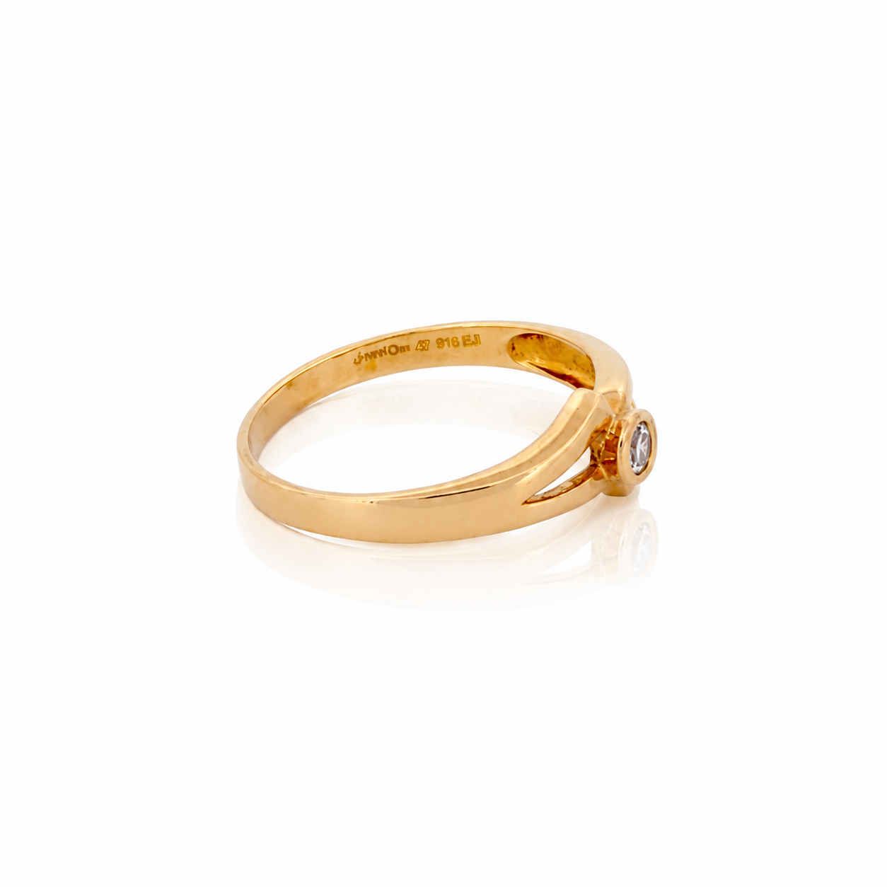 The Sera Ring