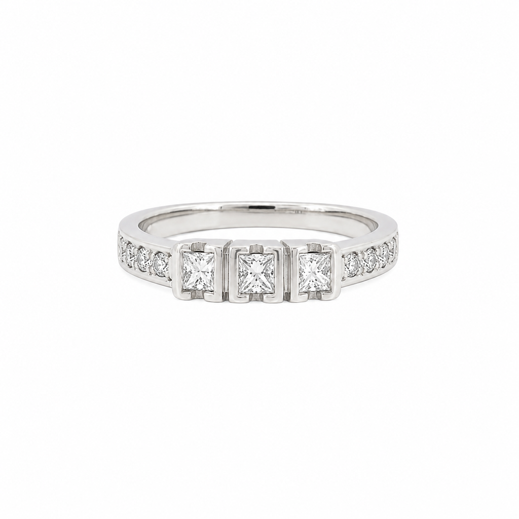 The Luminette Trio Ring