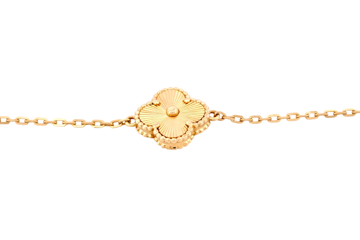 The Aurelle Clover